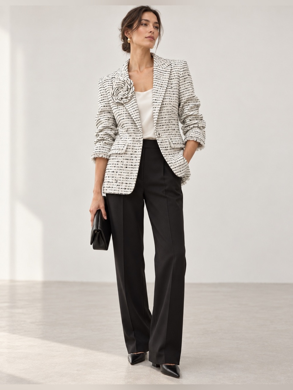 Cinq à Sept Pricilla Half-Sleeve Tweed Blazer in ivory and navy Size 2